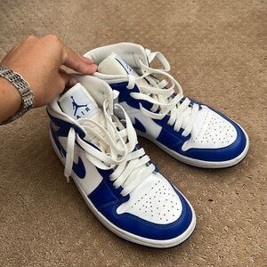Air Jordan Kentucky Blue Mids